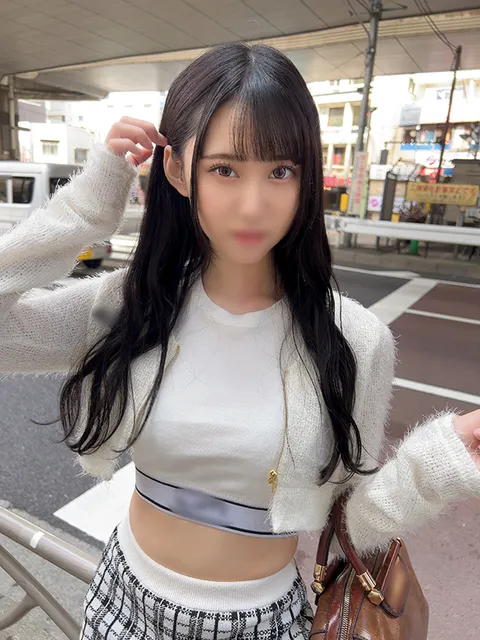 【带码】FC2-4361267 ☆四目相对，比赛结束☆ 通过APP结识的超可爱大学女生☆理香子·20岁☆天使般的笑容