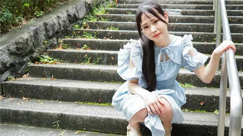 Pacopacomama 010224_963 让丈夫打电话的同时与人妻做爱 ~明明正在肛交中尖叫高潮……~ 森本瞳