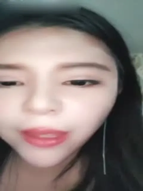 约战粉丝和附近的人一女侍三男，小骚逼爽透了