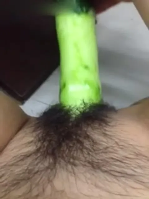 黄瓜给削成了鸡巴
