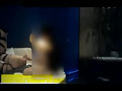 女神宝儿捆绑喷潮喊：干我,不要了,再不射要把我玩坏了