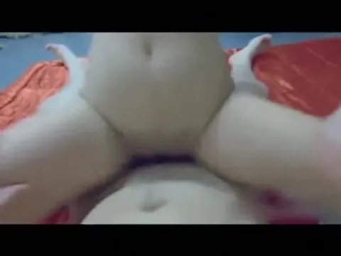 和婚姻不美满的单位女同事宾馆开房激情