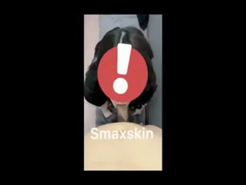 推特露出系网红女神Smaxskin大尺度性爱私拍粉丝群流出各式啪啪露出