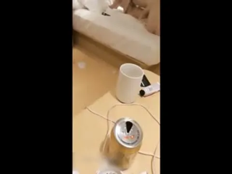乳晕超大的胖妹子逼逼比较松还是得大黑牛才能满足她