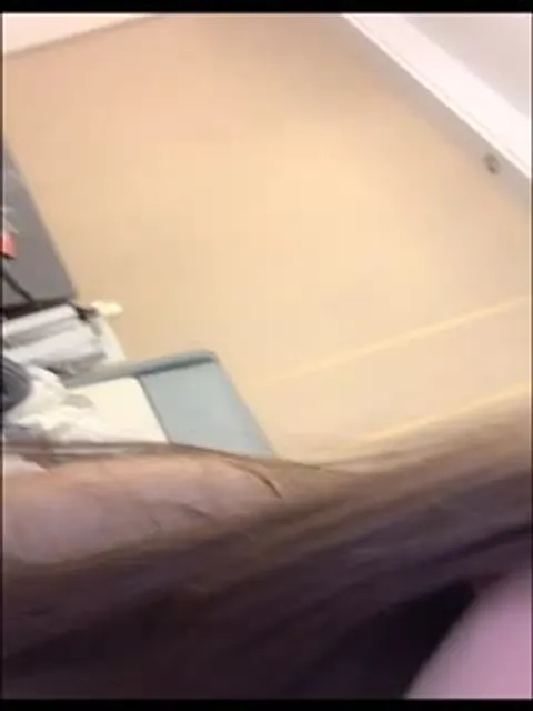 泡泡咕清纯美少女自慰秀