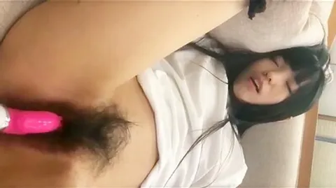 调教即将升上大学的可爱兔牙小表妹