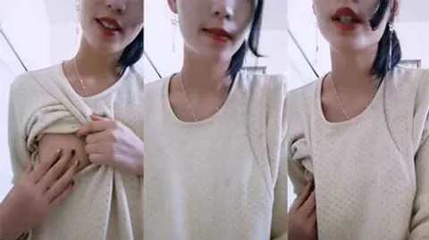 还在哺乳期的美女