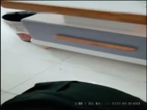 莞式一条龙约兼职妹玩3P
