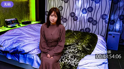 FC2-4291978 【人妻·巨乳】 带有M倾向的“有隐情”人妻。毫不顾忌地随心所欲地处理排泄。无套内射＋口内射精。
