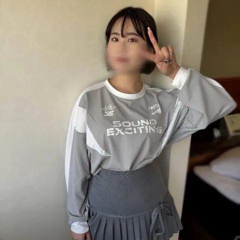FC2-4434676 【无】 严禁潮吹！！黑发短发○生太性感了，实在受不了，于是○内射。。