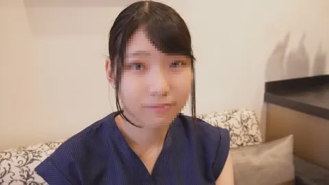 FC2-4448434 【个人拍摄】柚叶，22岁，天真烂漫的F罩杯美巨乳，超级淫荡的〇大学女生，大量内射