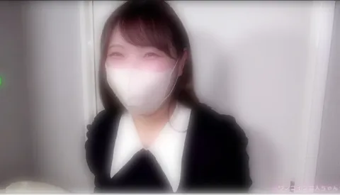 FC2-4464476 【无】 身材丰满的清纯系职场女性高潮连连的模样太性感了……实在忍不了，最后直接内射