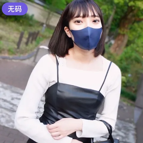 FC2-4484174 《限时特价》《全脸出镜》刚从乡下最偏僻的地方出来，这是流落街头后的第二天