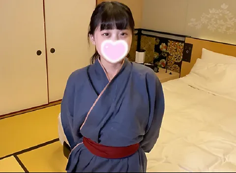 FC2PPV 3166039-2 【传奇美女再现……Ⅱ】清新的空气与绝世美女再度登场。敬请欣赏令人震撼的三P场景。樱，18岁