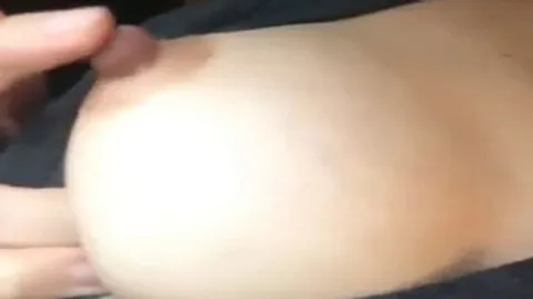 性感身材巨乳美女饥渴自摸大奶子美腿诱惑