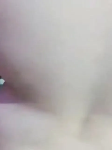 网曝黑料-TKV玩弄十九岁反差婊学生妹，主动口交吞精浪叫不停
