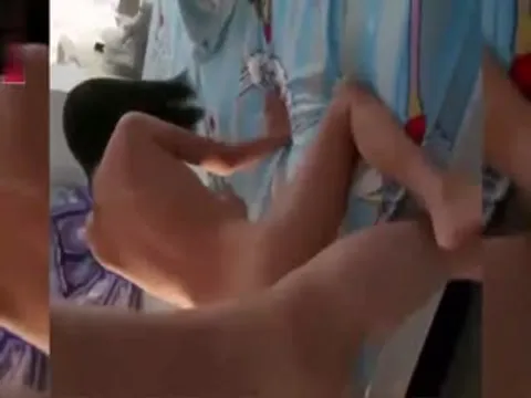 【私密流出】情侣自拍泄密合集清纯美女为男友卖力服务分手却被渣男网曝