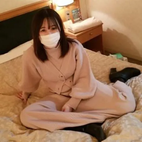 FC精品无码PPV_首次拍摄完全纯真后篇 梦野小姐今年大学一年级