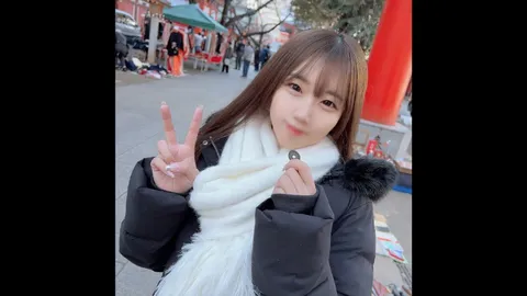 FC精品无码PPV_首次露脸拍摄：在护理福利专门学校就读、过着欲求不满日子的白衣天使