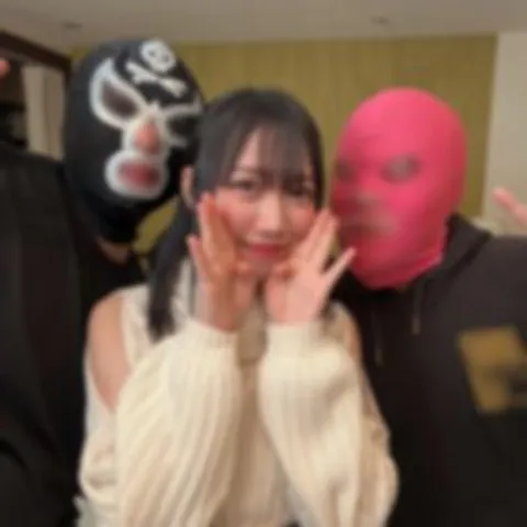 FC精品无码PPV_俏皮可爱的女大学生桃香什么都不知情地来到男人身边