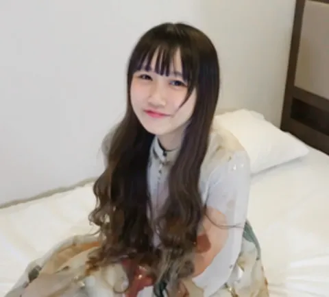 FC精品无码PPV_让不熟悉男人的纯真女大学生张开肛门，从后面猛烈抽插