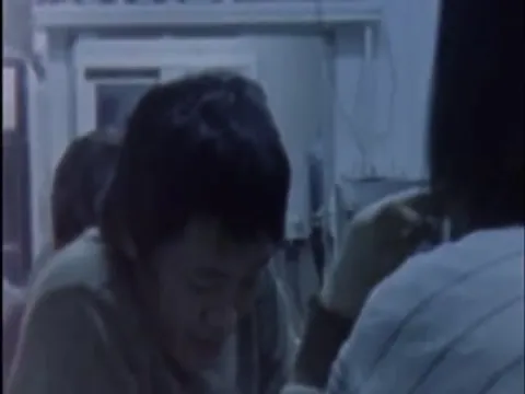 HMN-116 男人沒有人權的世界 立刻勃起！強制射精！淫液枯竭 被爆乳痴女夾擊強行中出的肉棒奴隸 本真百合 寶田萌奈美