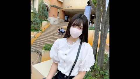 FC精品无码PPV_首次拍摄限量版无修正：抓到的美女是“坂道系”的傲娇女大学生
