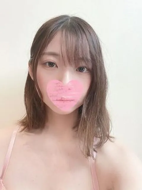 FC精品无码PPV_长着可爱脸蛋的保育员那硕大的阴蒂绝对不容错过，用脸和阴部接住白浊的精液