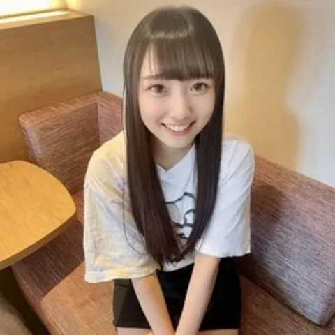 FC精品无码PPV_娇小白皙、身材娇小又可爱迷人的未来酱，深插至最深处大量内射