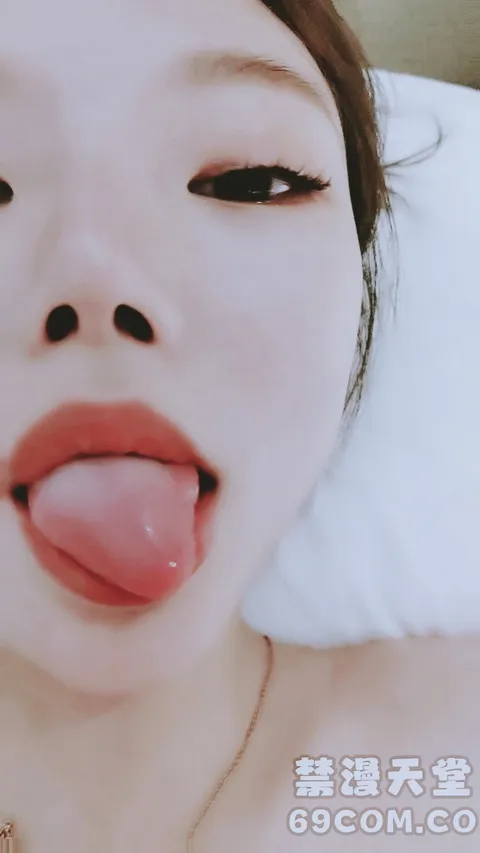 【禁漫直播】剧情演绎表哥干表妹,特写干净粉鲍鱼,小蝴蝶实在诱惑第一视角口交,无套操BBmp4