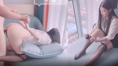 反差学妹司雨黑丝足交肛塞加持前后夹击窗前性爱玉手2_0攻速榨精爆射