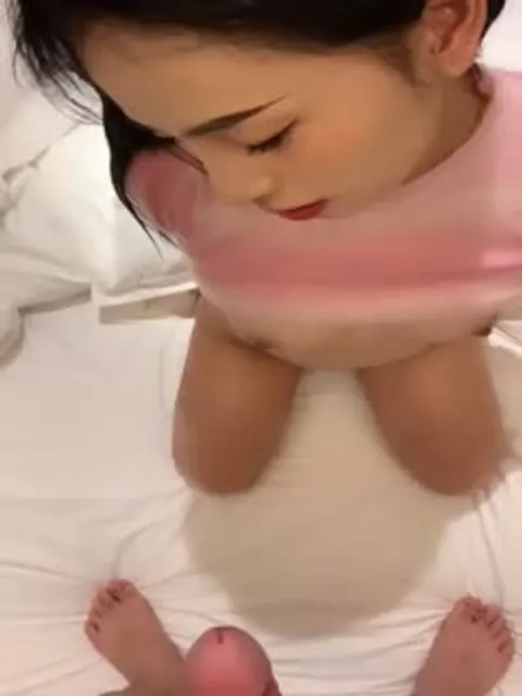 纹身御姐 超漂亮的小姐姐有钱人的玩物...